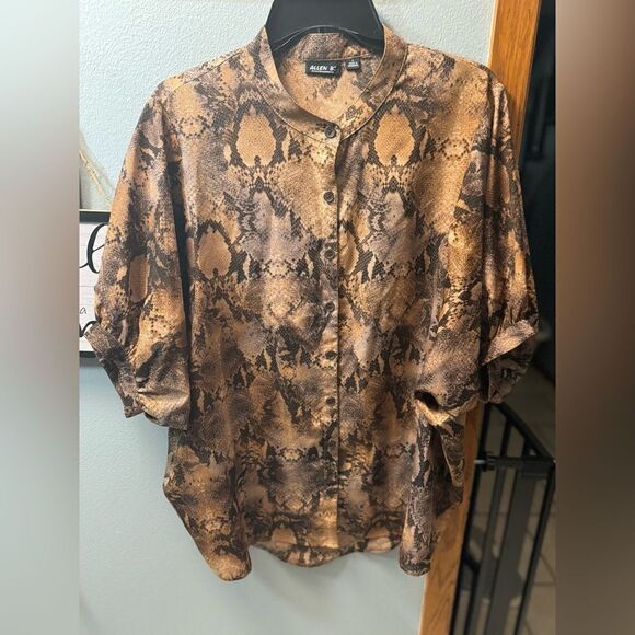 Allen B by Allen Schwartz Brown Snakeskin Button Down Blouse Size Large - Picture 4 of 10
